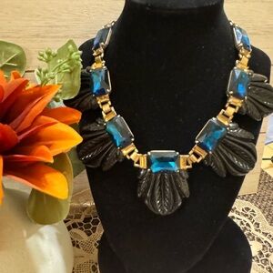 J Crew g/t link w/black moulded lucite pendants & cobalt blue crystal statement